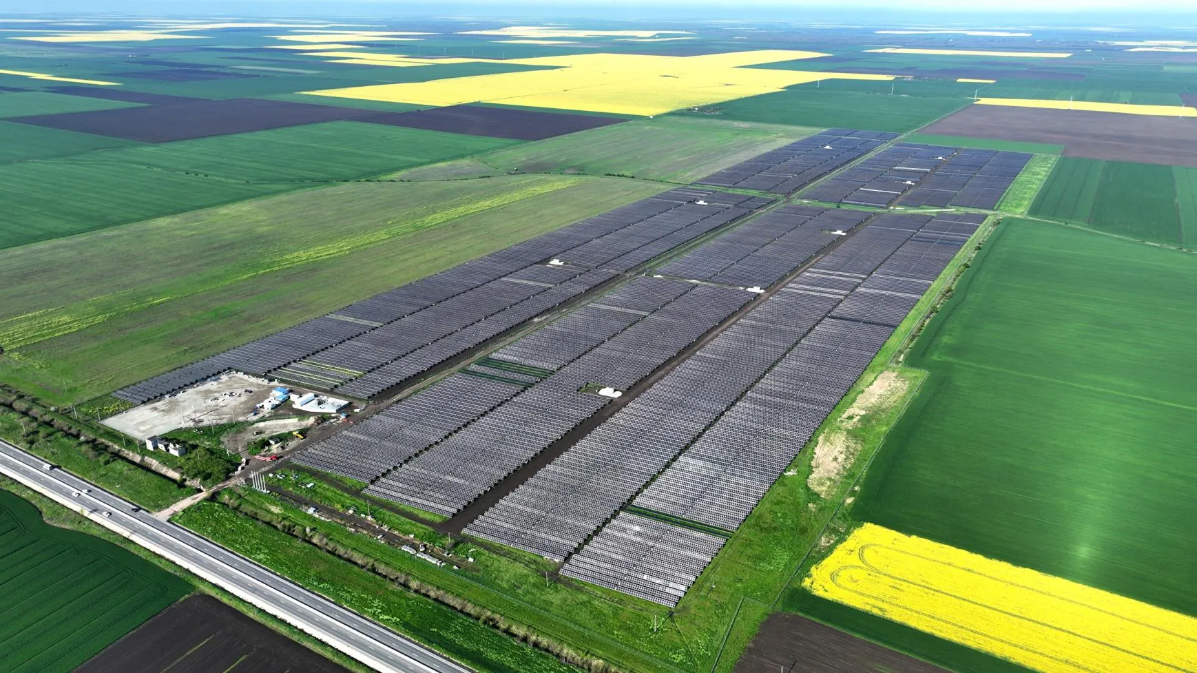 Aerial view of the Călugăreni 63 MWp PV plant