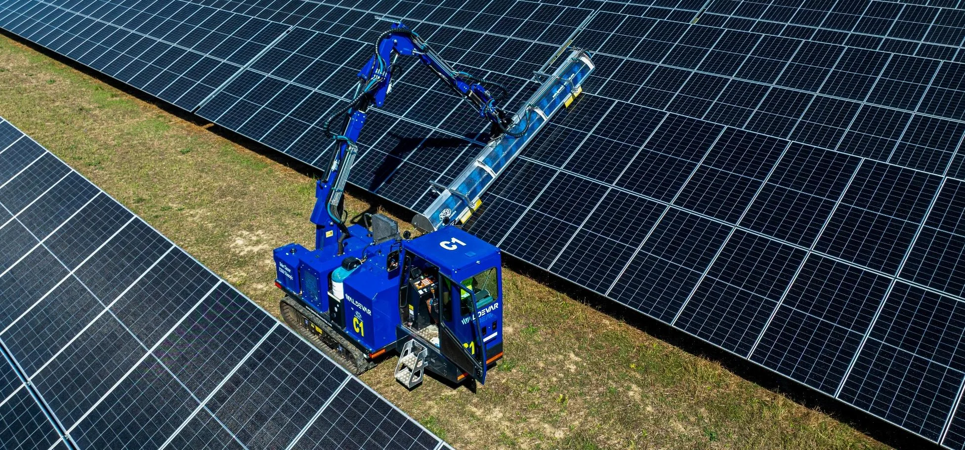 Robotic panel cleaning by WALDEVAR O&M